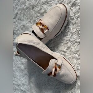 Vionic Women’s Cynthia Loafer - Cream Leather 11W